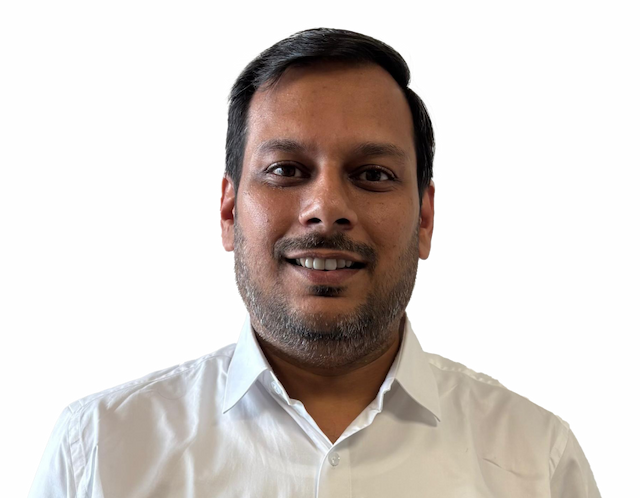 team-member-image